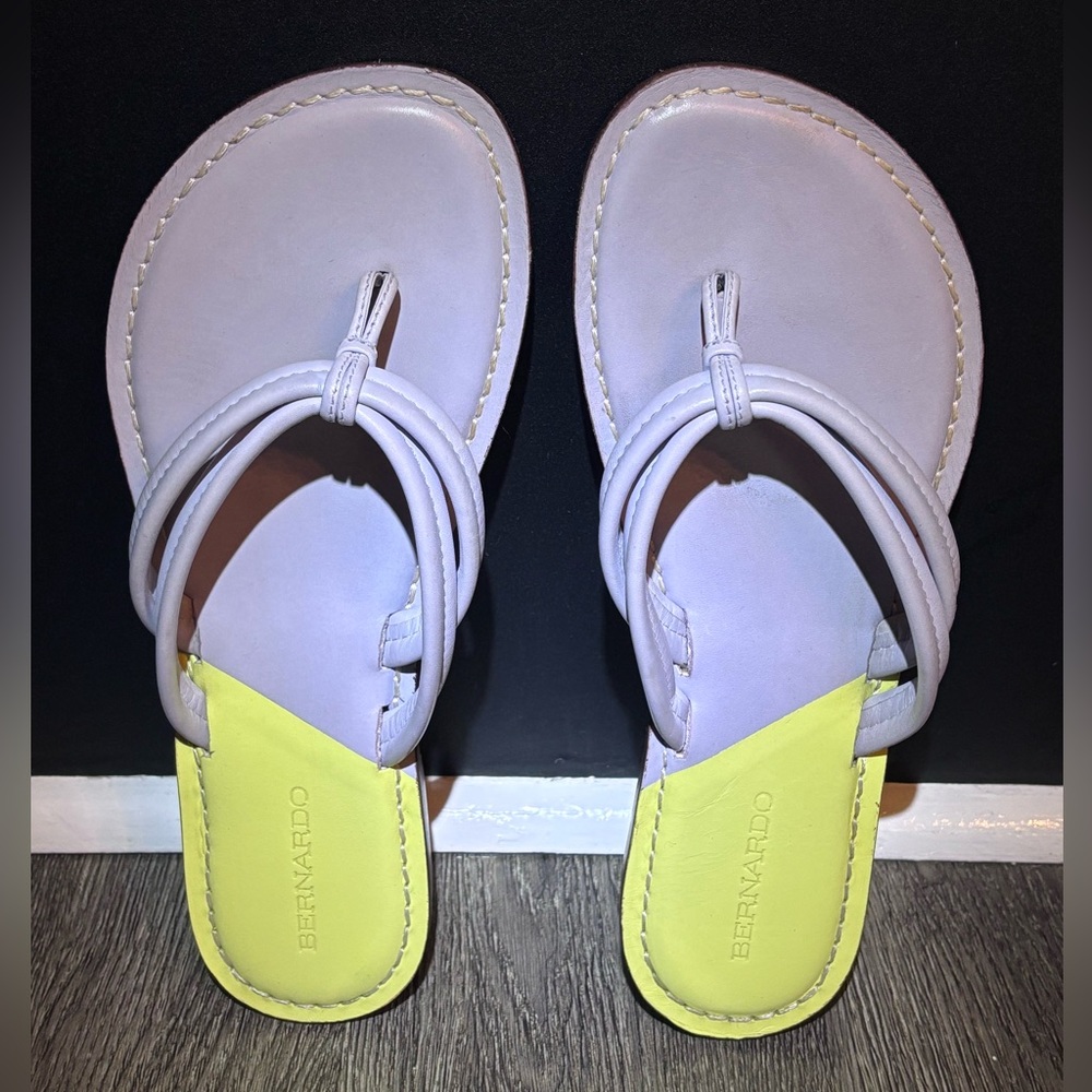 Bernardo Miami sandal Light Grey & Yellow Leather Sandals